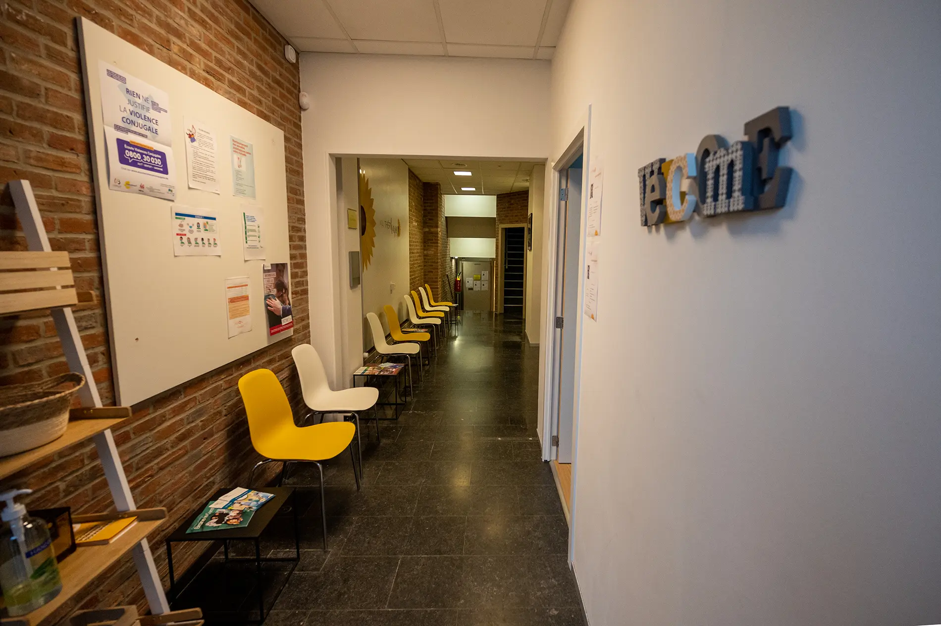 Salle-dattante-centre-MatherHappy